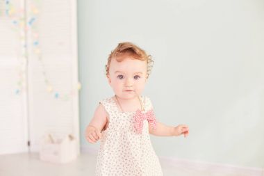 küçük bir bebek duygular portresi