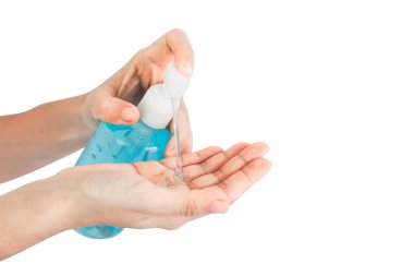 Alkol jeliyle el yıkamak. Umumi tuvaleti kullandıktan sonra dezenfektan. Hijyen konsepti. Mikropların yayılmasını ve el hijyen koronası virüsünün korunmasını önler..