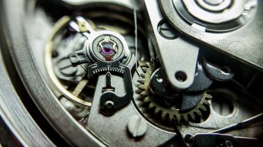 Clockwork, izleme hareketi