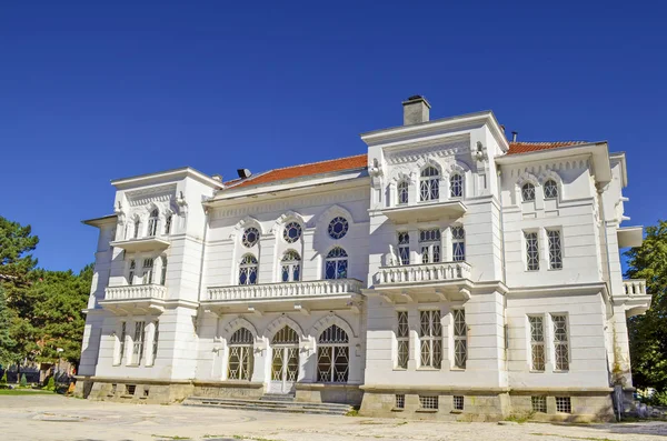 Casa del Ejército "Oficerski" en Bitola — Foto de Stock