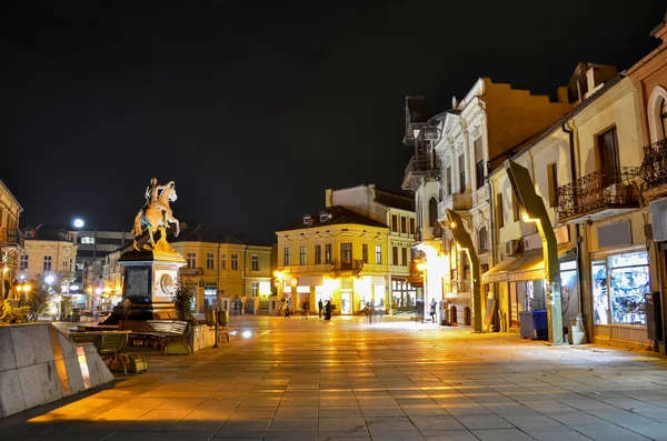 Monumento de Felipe II el Macedón en la ciudad de Bitola, República de Macedonia — Foto de Stock