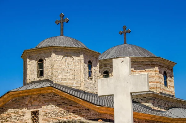 Cruces en el monasterio de Slepche, aldea Slepche, Macedonia — Foto de Stock