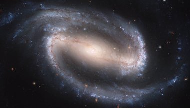Çubuklu Spiral Galaksi Ngc 1300. Bu görüntünün elementleri Nasa tarafından desteklenmektedir.