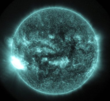 Nasa & # 39; 'un Sdo' su X sınıfı bir Güneş patlamasını gözlemler. Bu görüntünün unsurları Nasa tarafından desteklenmektedir