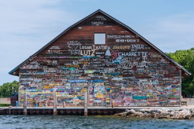Ephraim, Wisconsin 'deki Anderson' s Barn Müzesi 'ne grafiti.