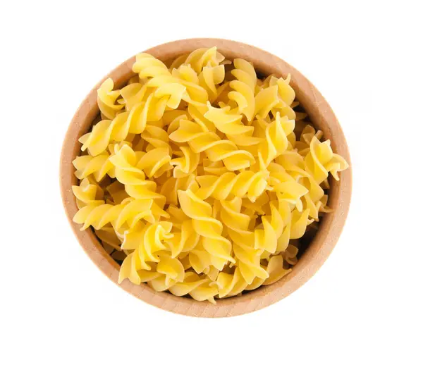 Pasta Einer Hölzernen Schüssel Auf Weißem Hintergrund — Stockfoto