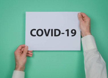 İnsanlar Corona Virüsü, Covid-19 ile el ele tutuştular..