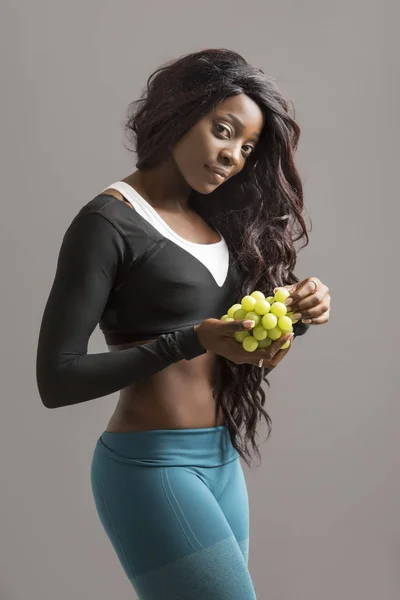 美しいアフリカ系アメリカ人黒いフィットネス モデル — ストック写真