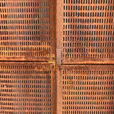 Delikli pirinç levha doğal arka plan