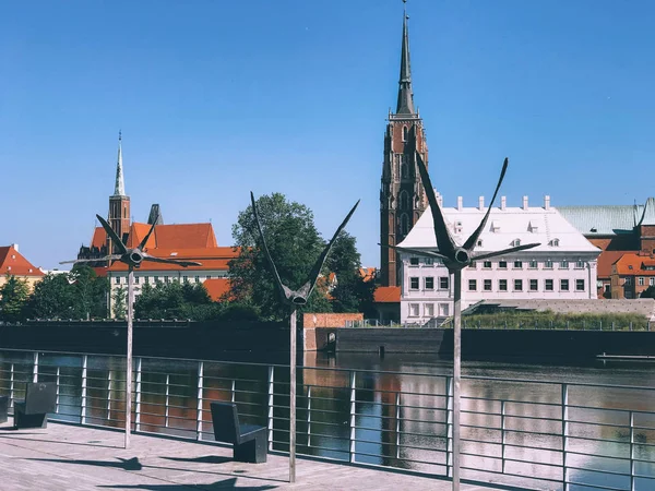 Vista para Ostrow Tumski, Wroclaw, Polónia . — Fotografia de Stock