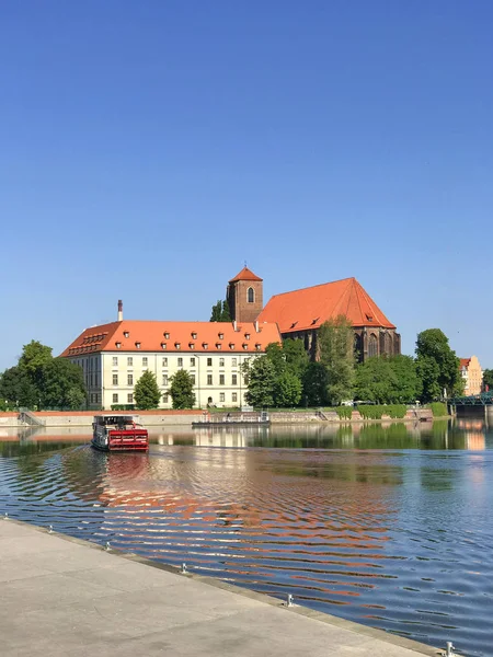 Vista para Ostrow Tumski, Wroclaw, Polónia . — Fotografia de Stock