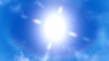 Mavi gökyüzü gün parlak güneş parlıyor