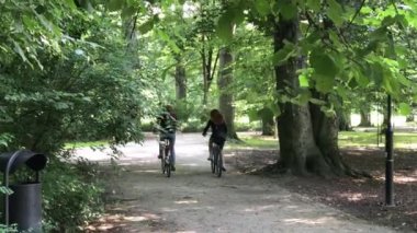 Polonya Wroclaw Şehir Parkı zamanında rekreasyon