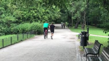 Polonya Wroclaw Şehir Parkı zamanında rekreasyon