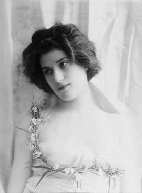 Mata Hari - ünlü kadın casus.