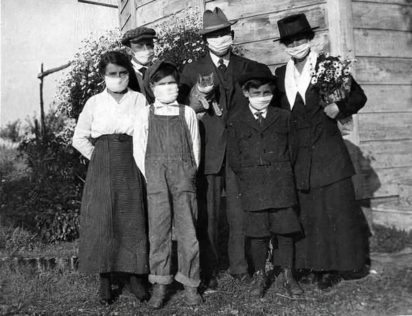 1918-1919. Uma epidemia de "gripe espanhola" espalhou-se por todo o mundo — Fotografia de Stock