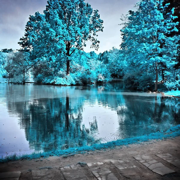 Infrared view of outdoor public park — Stock Photo, Image