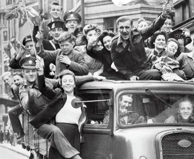 Ve gün, kutlamalar, Londra, 8 Mayıs 1945
