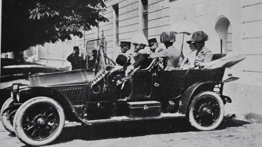 Archduke Francis Ferdinand and his wife, Countess Sophie Chotek,