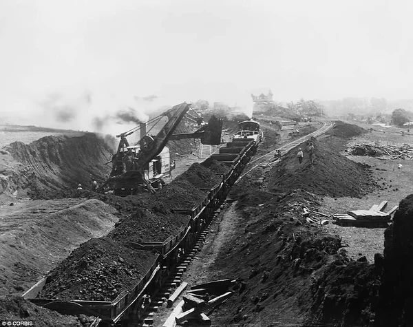 Черно-белая винтажная фотография строительства Панамского канала — стоковое фото