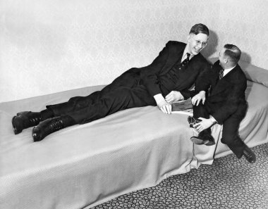 22 Şubat 1918 'de Robert Wadlow Alton (ABD)' de doğdu. Bebek ortalama büyüklükteydi ve gelecekte onun dünyanın en uzun adamı olacağına dair bir belirti yoktu. 22 yaşında 272 cm 'lik muazzam bir yüksekliğe ulaştı..  