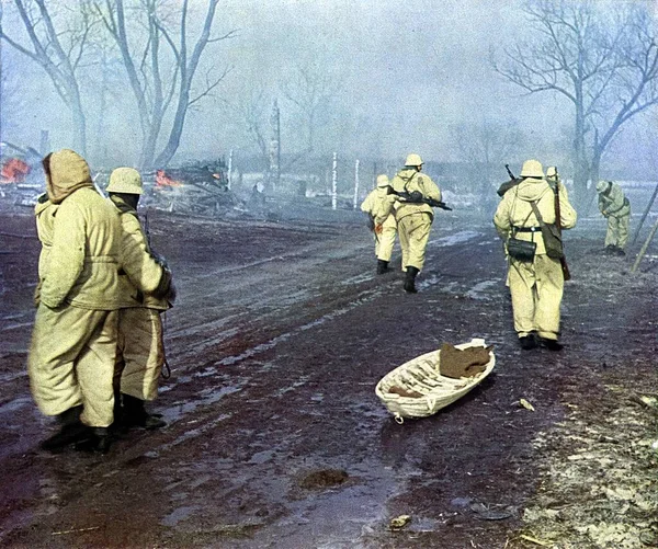 Немецкие солдаты во Второй мировой войне на исторической фотографии — стоковое фото