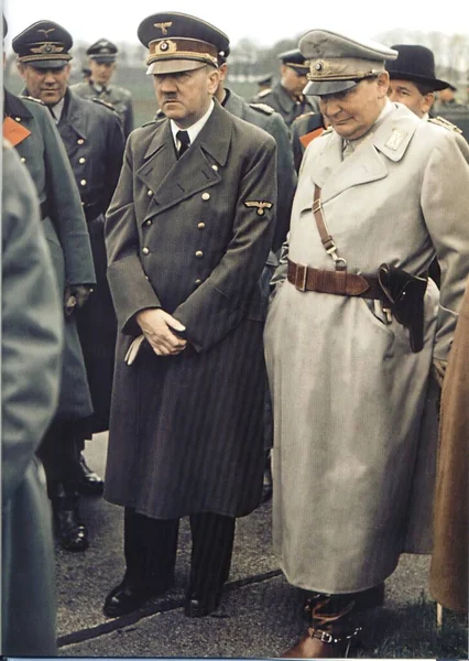 Soldados nazistas alemães na Segunda Guerra Mundial em fotografia histórica — Fotografia de Stock