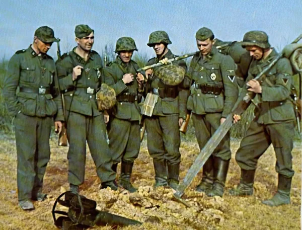 Nazi German soldiers in Second World War in historic photograph — Stock Photo, Image