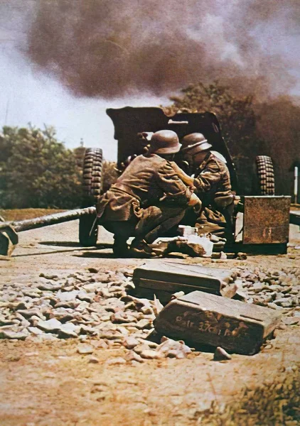 Soldados nazistas alemães na Segunda Guerra Mundial em fotografia histórica — Fotografia de Stock
