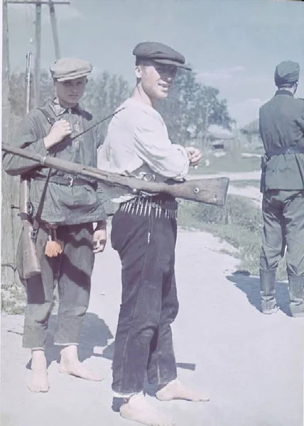 Немецкие солдаты во Второй мировой войне на исторической фотографии — стоковое фото
