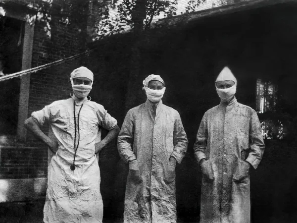 1918-1919. A "spanyol influenza" járvány elterjedt az egész világon. — Stock Fotó