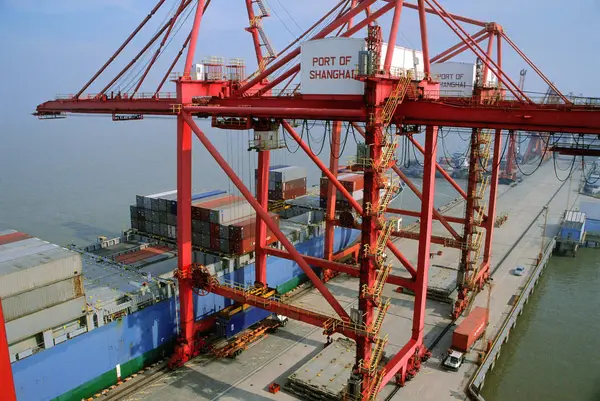 Vista do porto de Xangai — Fotografia de Stock