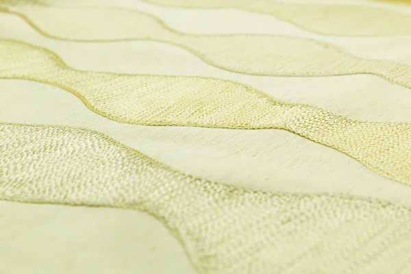 Tela de lujo de fondo amarillo o pliegues ondulados de textura de seda grunge terciopelo satinado — Foto de Stock