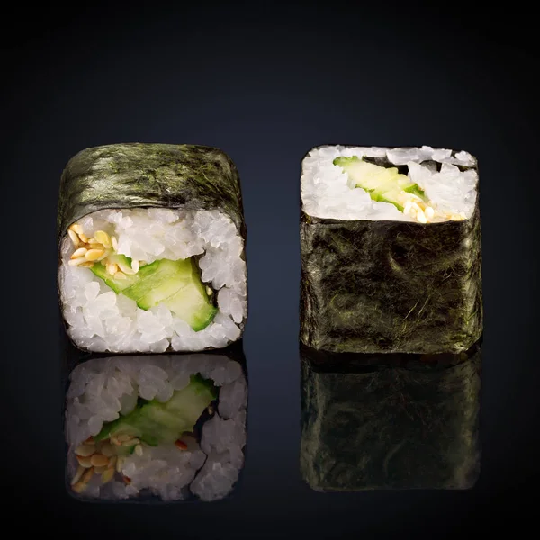 Kappa maki rollos con pepino — Foto de Stock