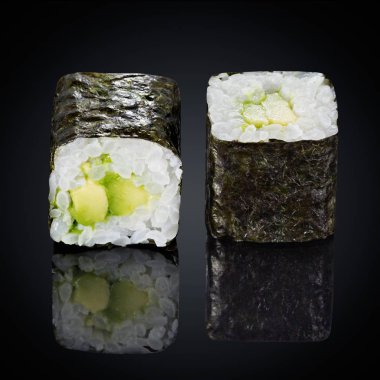 abogado roru rolls with avocado 