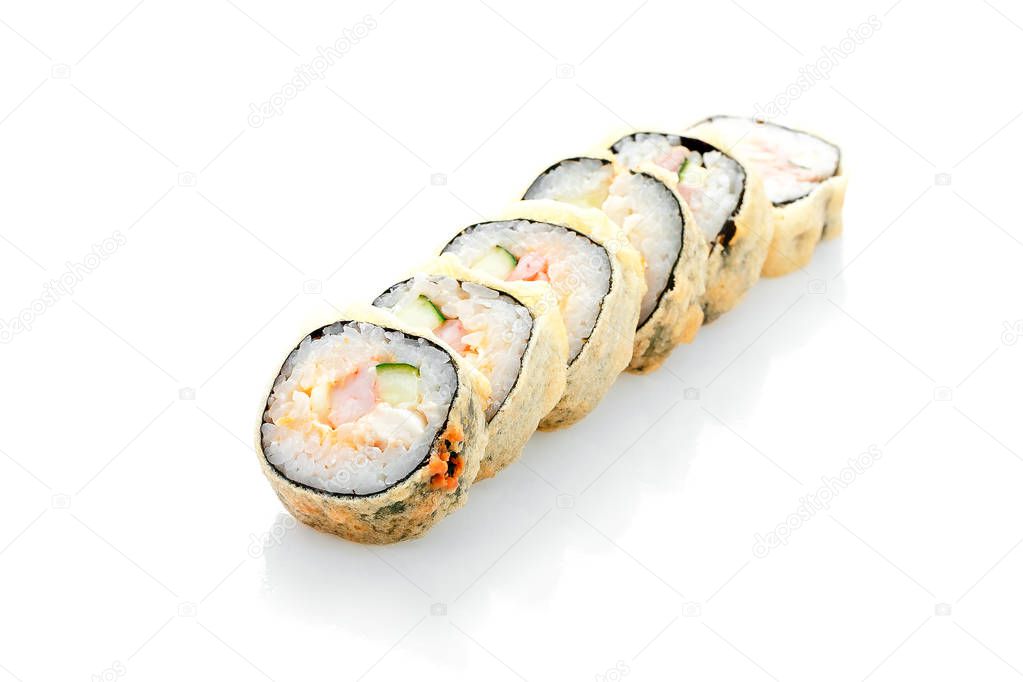 Hot roll Hamachi tempura, salmon, leeks, cream cheese