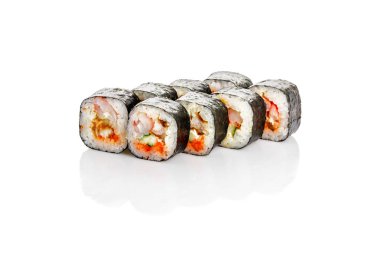 Sakura rulo, karides, yılan balığı, mayonez, salatalık