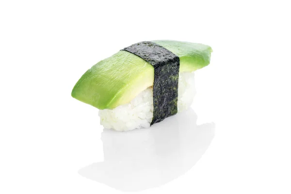 Sushi con avocado, riso, nori, avocado — Foto Stock