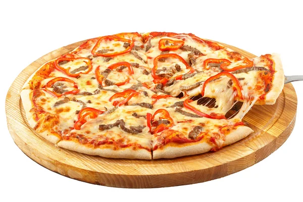 Острая пицца Калифорния, моцарелла, говядина, лук, сладкий перец, Табаско — стоковое фото