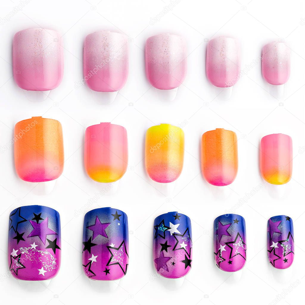 Set of multi-colored false nails