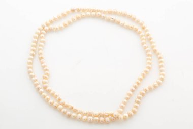 Bayan aksesuarlar, inci kolye