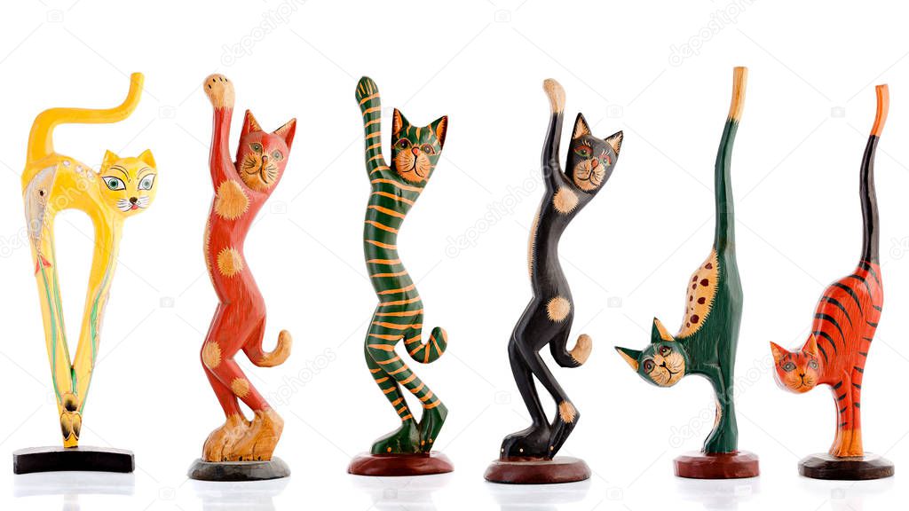 Wooden figurines, decorative figurines, cats, 