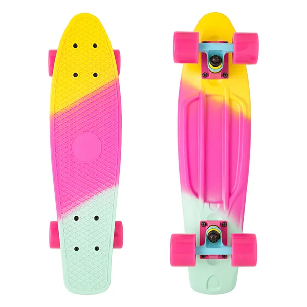 Veelkleurige skateboard op geïsoleerde witte achtergrond — Stockfoto