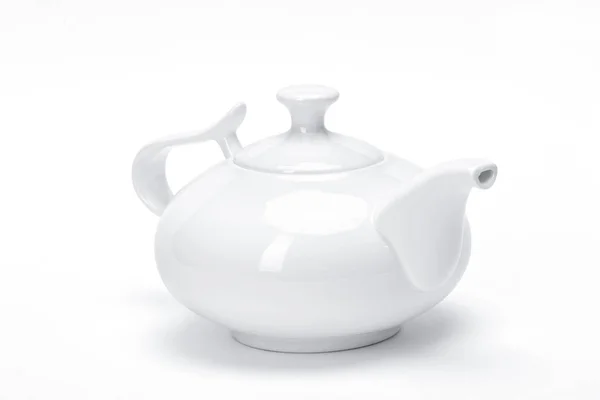 Prázdná šablona porcelánové nádobí design, bílá keramická konvice na čaj bílé pozadí — Stock fotografie