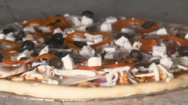 Fırında 2 pizza pişirme Timelapse atış