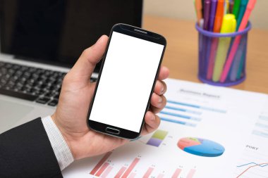 Akıllı telefon cep telefonu tutan işadamı el