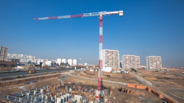 Kule Vinç çalışma