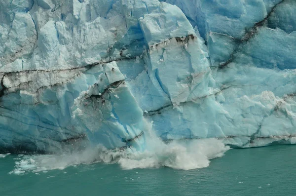 Desprendimiento Glaciar Perito Moreno — Stock fotografie
