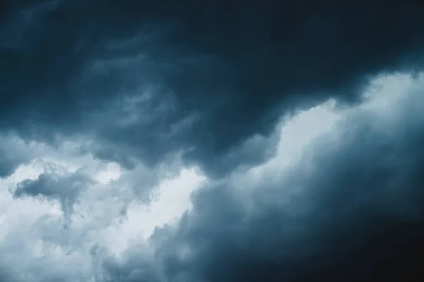 Textura Nebulosa Dramática Nuvens Trovoada Pesadas Escuras Antes Chuva Chuvoso — Fotografia de Stock