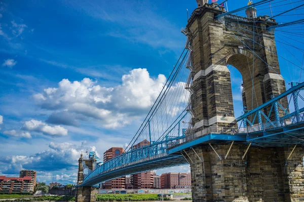 John A. Roebling Suspension Bridge — Stockfoto